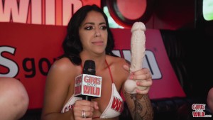 GIRLSGONEWILD - Sexy Latina Mia Martinez Removes Her Bikini And Masturbates